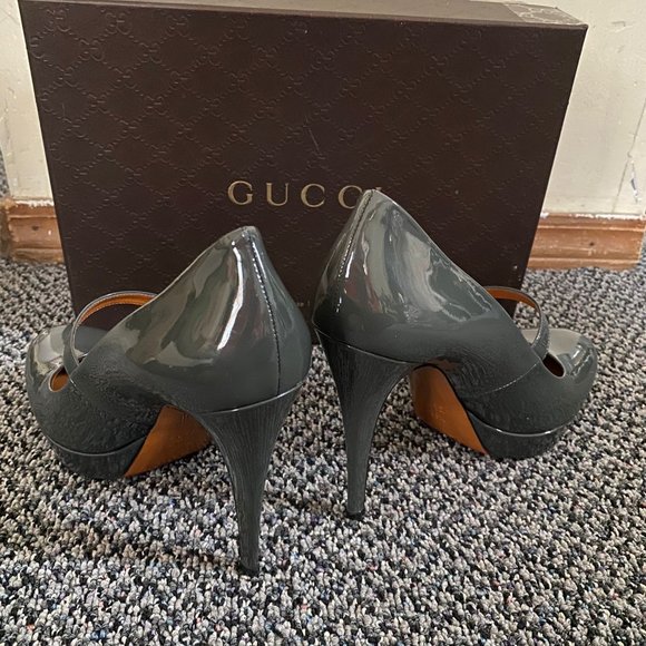 Gucci Mary Jane Patent Leather Heels - Picture 9 of 9